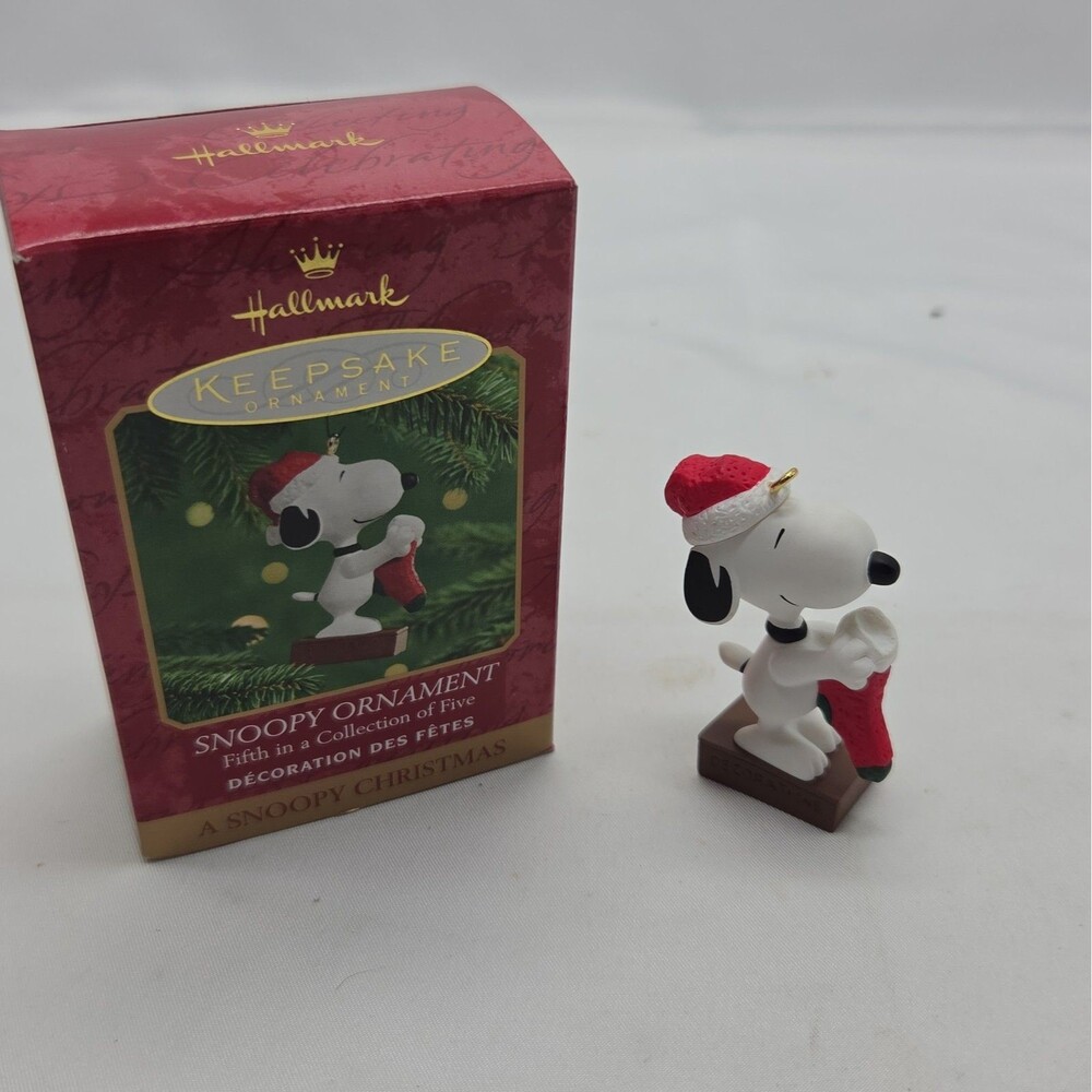 2000 Peanuts Hallmark Keepsake Ornament “A Snoopy Christmas” 5th in Series